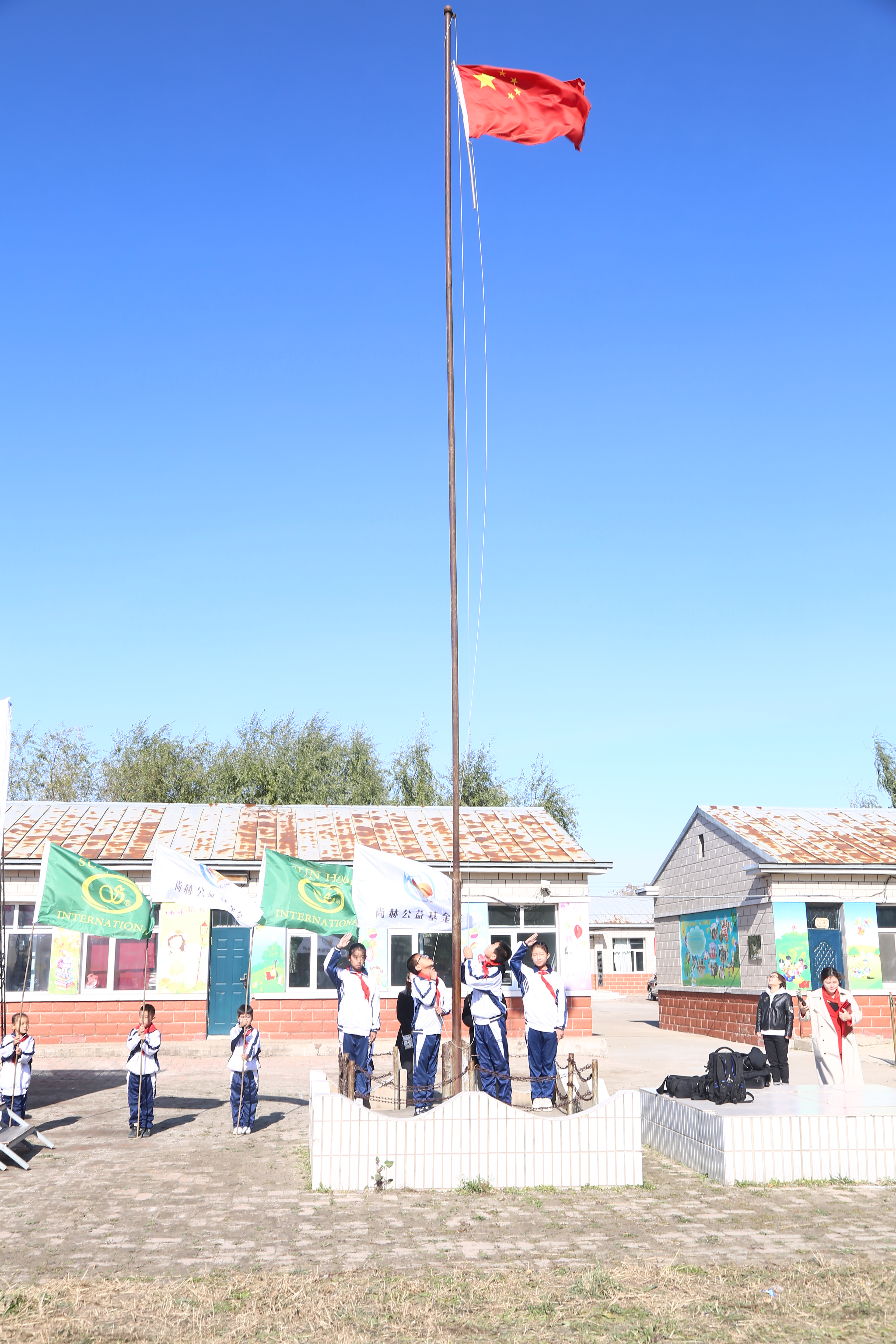 第194所 杜尔伯特蒙古族自治县铁东qy球友会徐超小学
