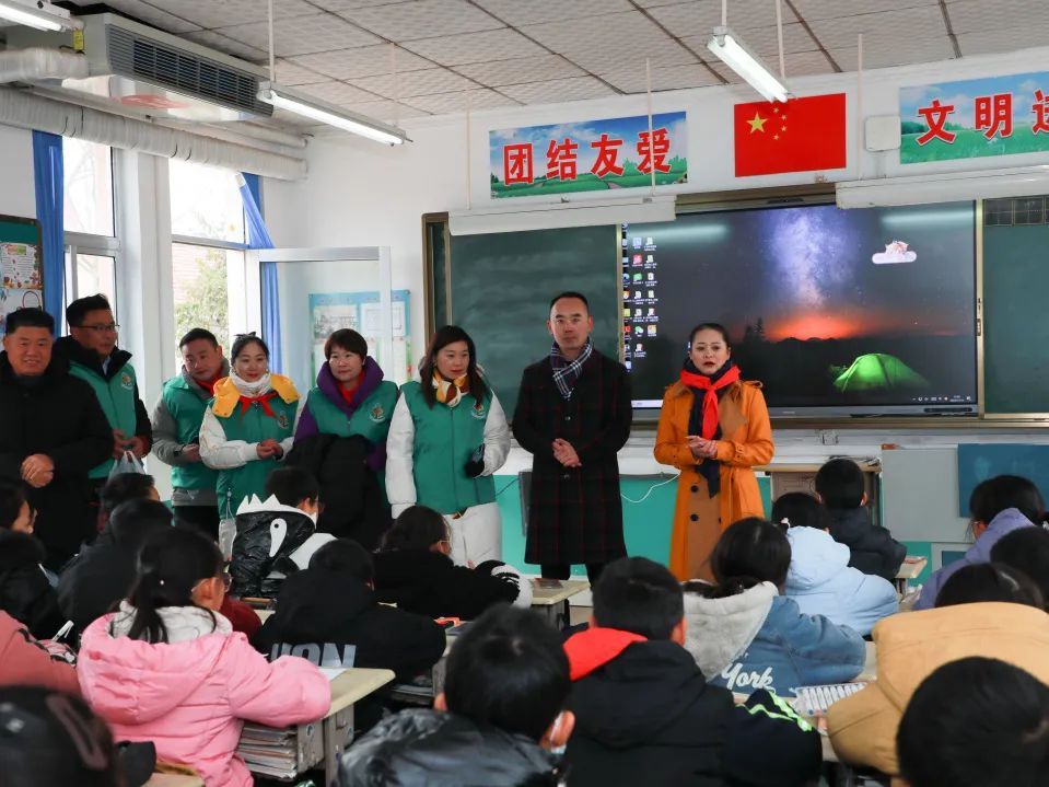 第244所 山东省平度市明村镇前楼qy球友会韩雪公益小学 第244所 山东省平度市明村镇前楼qy球友会韩雪公益小学