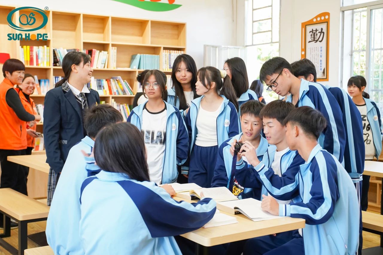 第243所 广东省河源市东源县上莞qy球友会郇宇中学 第243所 广东省河源市东源县上莞qy球友会郇宇中学