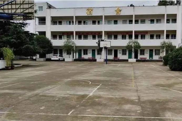 第221所 四川省绵阳市盐亭县永泰镇与可qy球友会周玲艳小学 第221所 四川省绵阳市盐亭县永泰镇与可qy球友会周玲艳小学